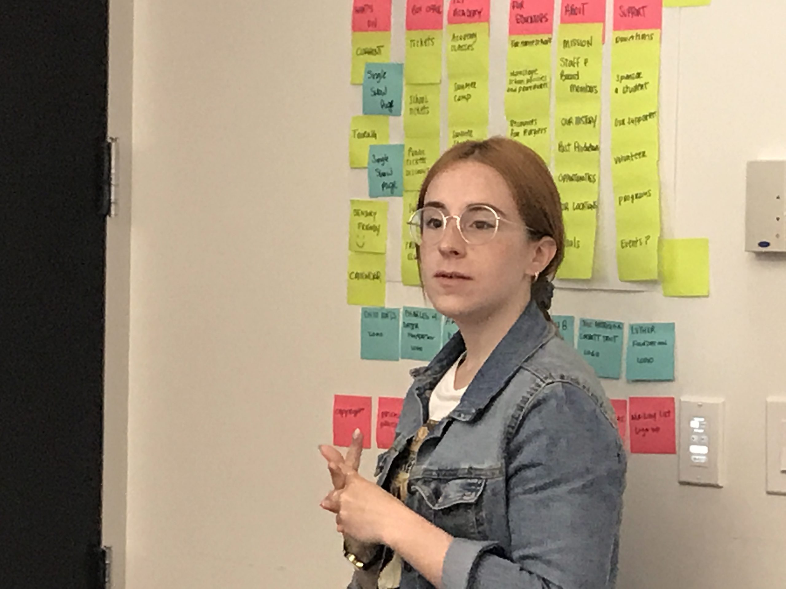 Plank's Interactive Designer, Véronique Pelletier, leading a Design Thinking activity at a Hack Day.